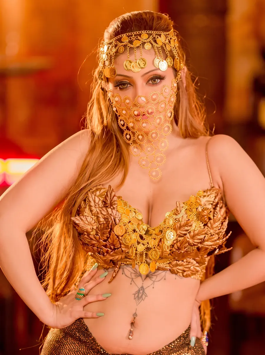 Nathasha Perera Glamour photoshoot in Sri Lanka image 10