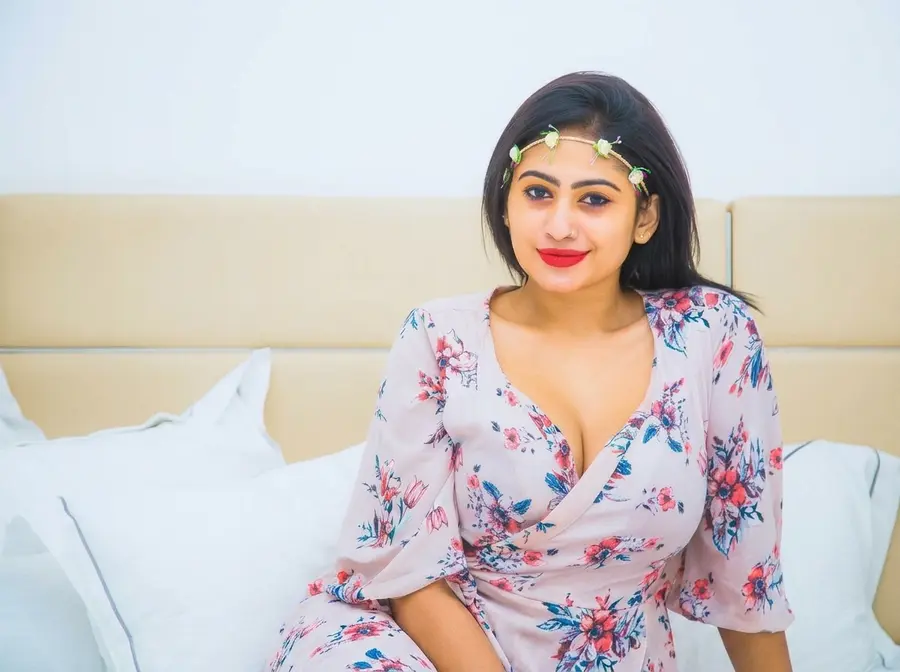 Piumi Hansamali Glamour photoshoot in Sri Lanka image 04