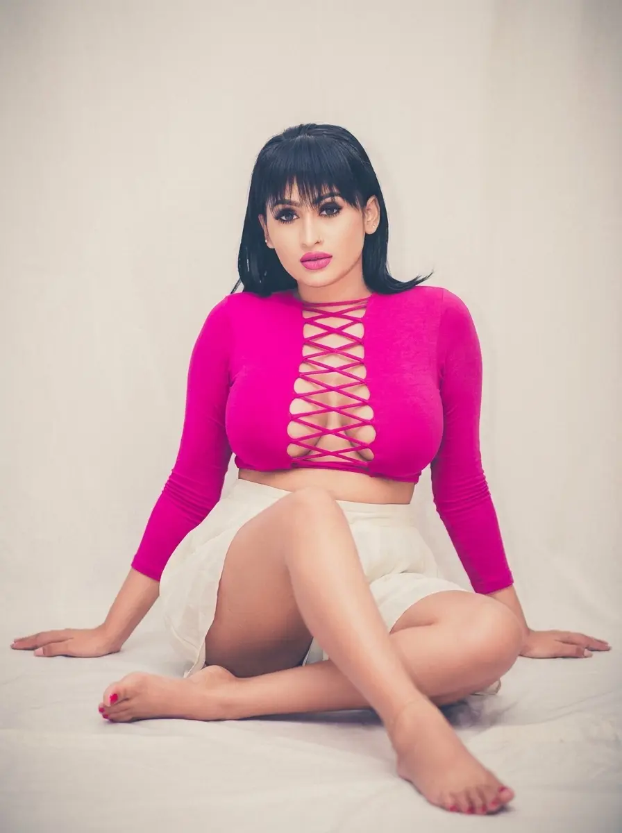 Piumi Hansamali Glamour photoshoot image 05