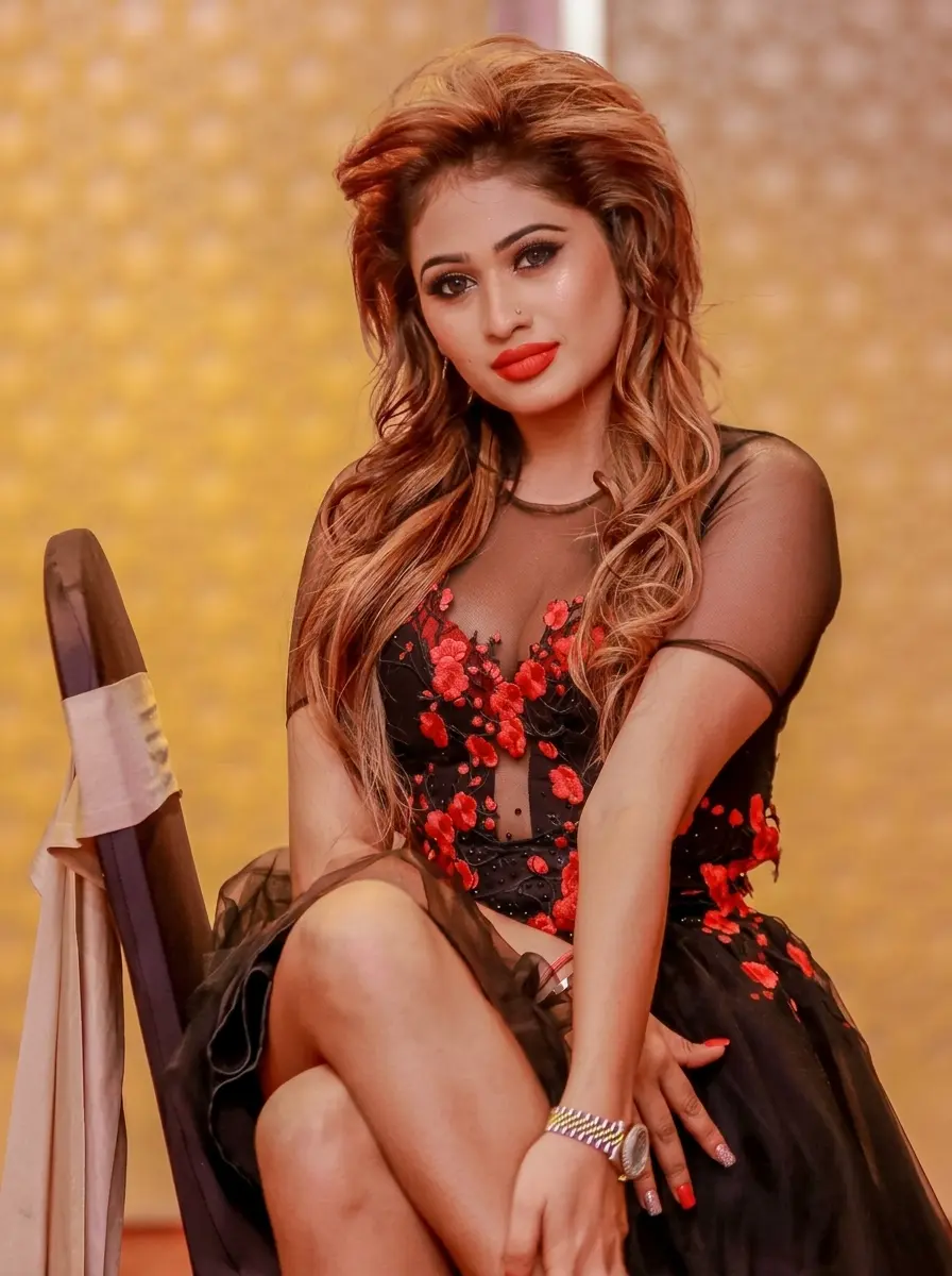 Piumi Hansamali Glamour photoshoot in Sri Lanka image 03