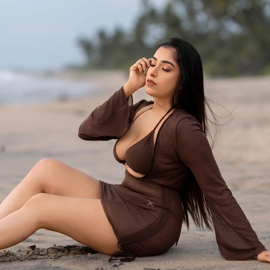 Rukshila Fernando Rukshila Fernando - Brown Sands – Beach Glamour photoshoot photo 08