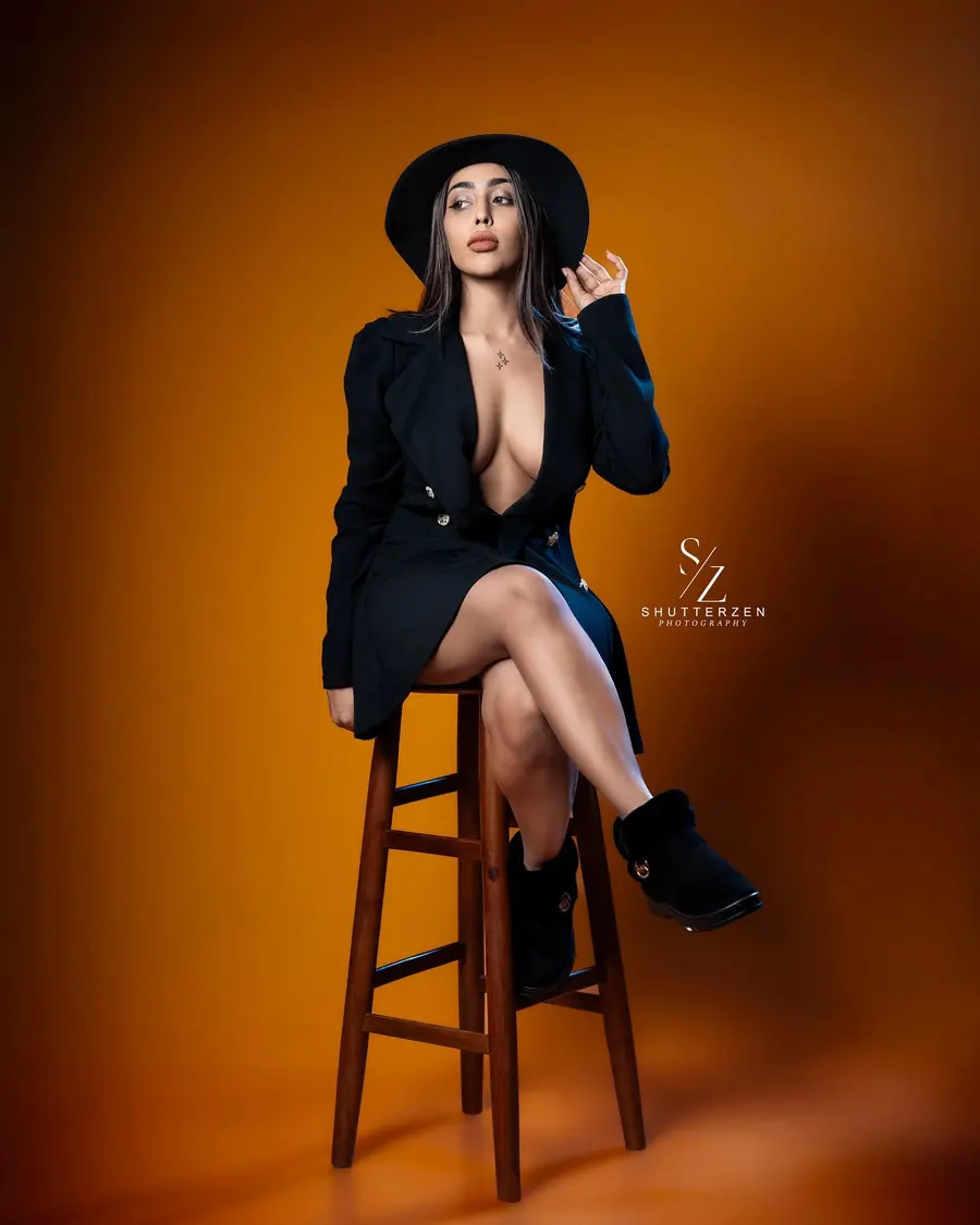 Sajani Withanarachchi Glamour photoshoot in Sri Lanka image 09