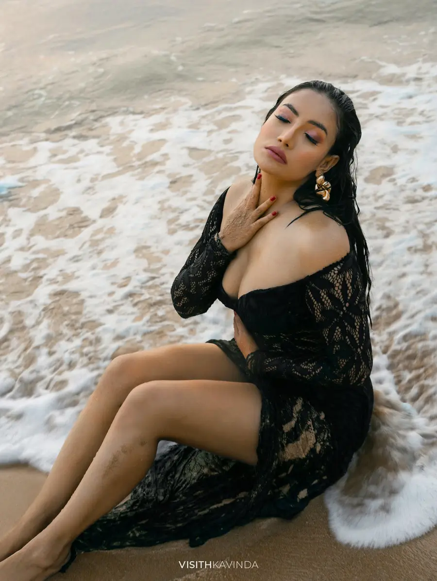 Teena Shanell Fernando Beach Shoot photoshoot in Sri Lanka photographed by Visith Kavinda Portfolio image 09