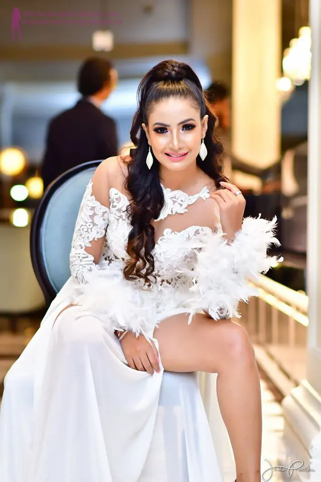 Teena Shanell Fernando Glamour photoshoot in Sri Lanka image 01