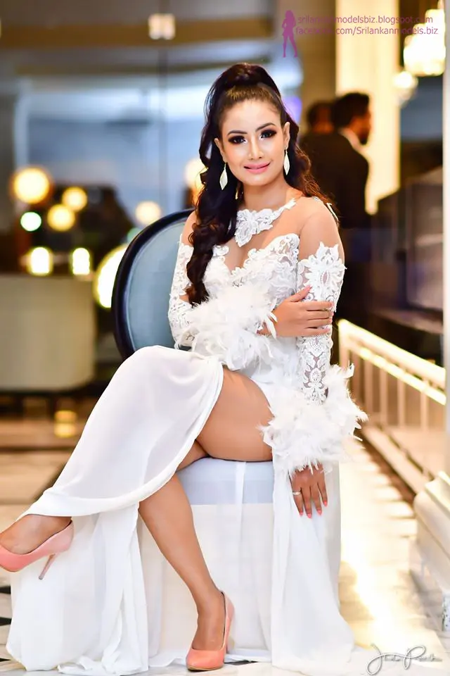 Teena Shanell Fernando Glamour photoshoot in Sri Lanka image 09