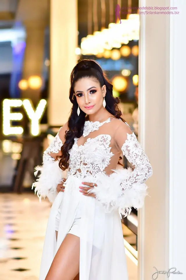 Teena Shanell Fernando Glamour photoshoot in Sri Lanka image 15