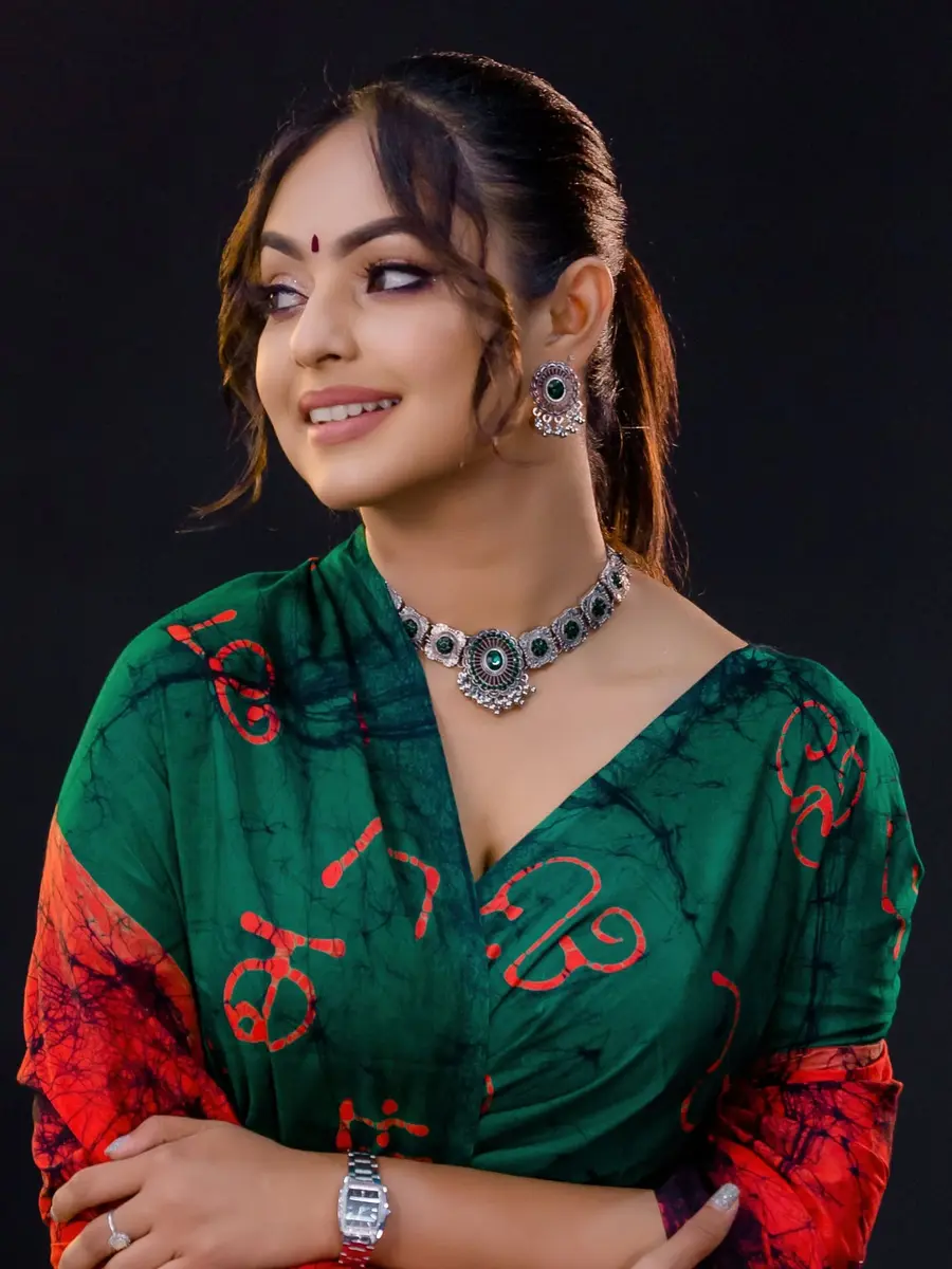 Geethma Bandara Traditional Elegance – Geethma Bandara Saree Portrait photoshoot photo 01